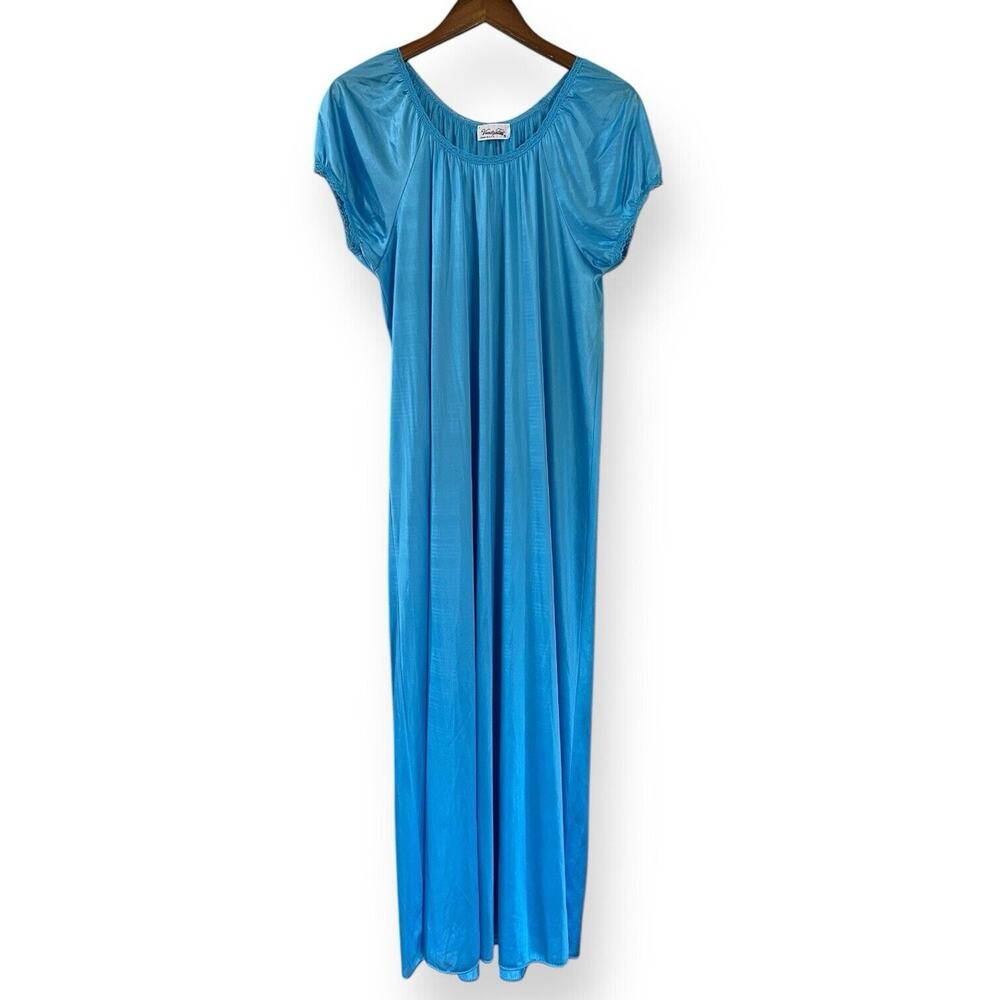 NWT Vintage Vanity Fair Size S Nylon Long Nightgown Lace Trim Blue Diamond 70s